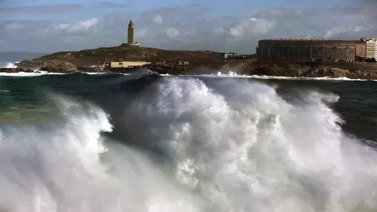 Imagen de archivo de un fuerte oleaje Imagen de archivo de un fuerte oleaje