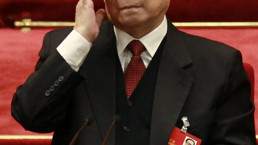El juez Moreno inicia los trámites para ordenar el arresto de cinco exlíderes chinos El juez Moreno inicia los trámites para ordenar el arresto de cinco exlíderes chinos