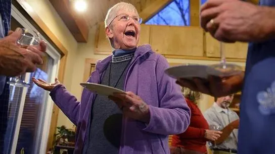 Condenada a casi tres años de prisión una moja de 84 años que entró a protestar en un complejo nuclear Condenada a casi tres años de prisión una moja de 84 años que entró a protestar en un complejo nuclear