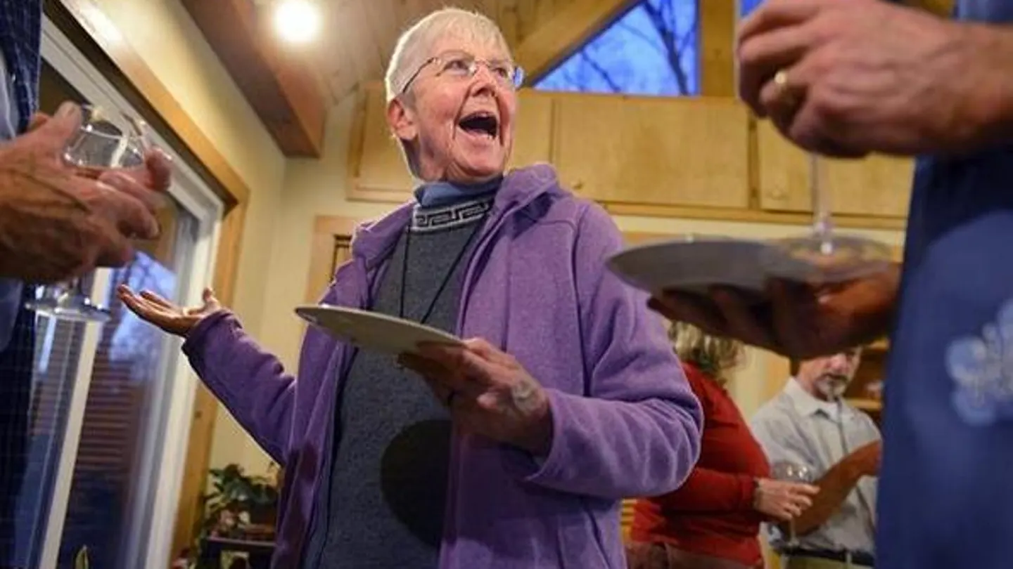 Condenada a casi tres años de prisión una moja de 84 años que entró a protestar en un complejo nuclear Condenada a casi tres años de prisión una moja de 84 años que entró a protestar en un complejo nuclear