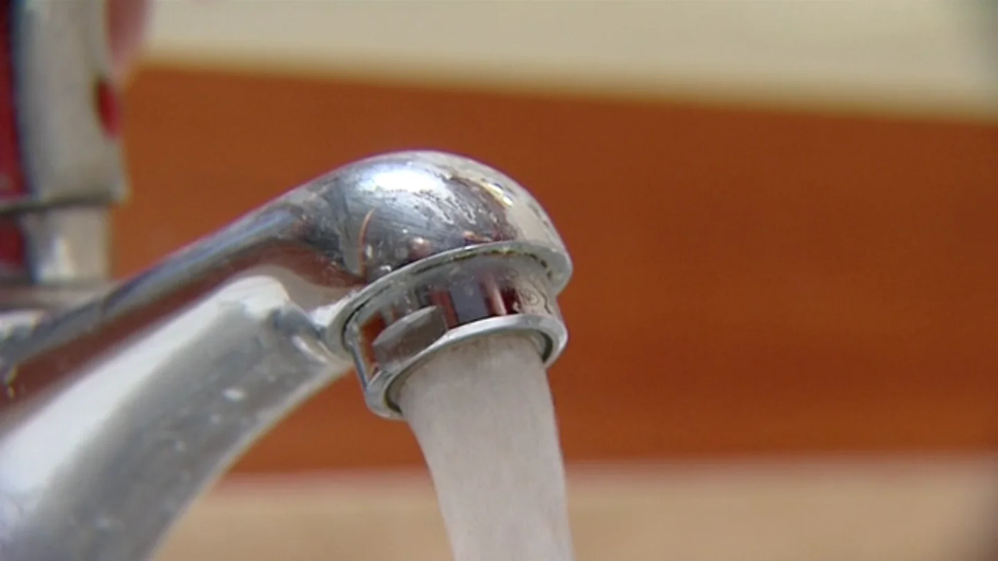 Los precios del agua varían en España Los precios del agua varían en España