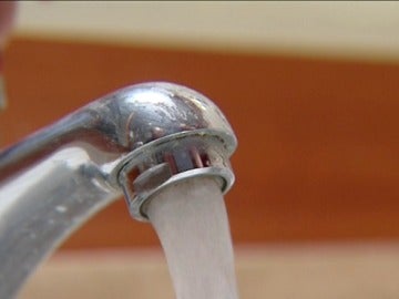 Los precios del agua varían en España Los precios del agua varían en España