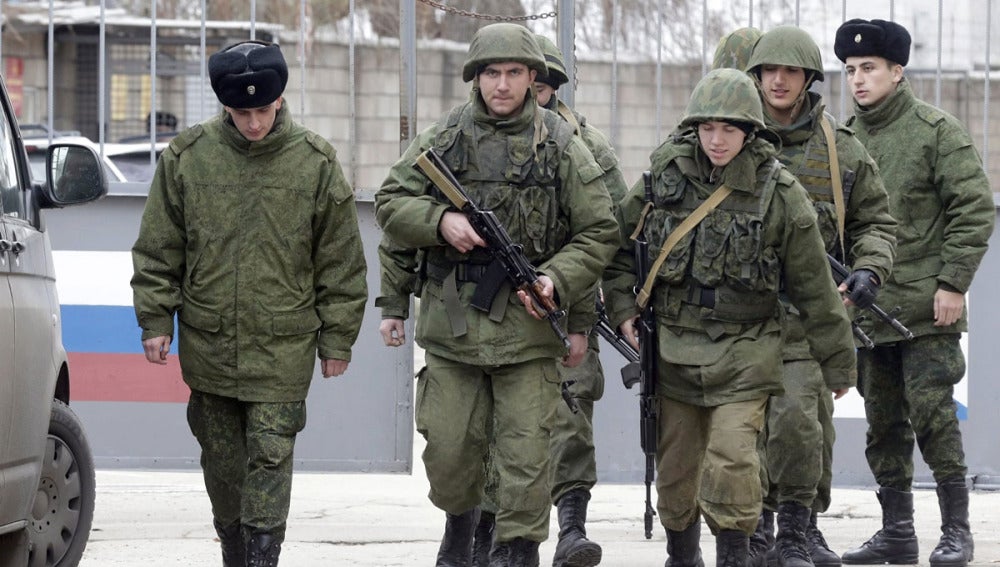 Soldados rusos en Crimea