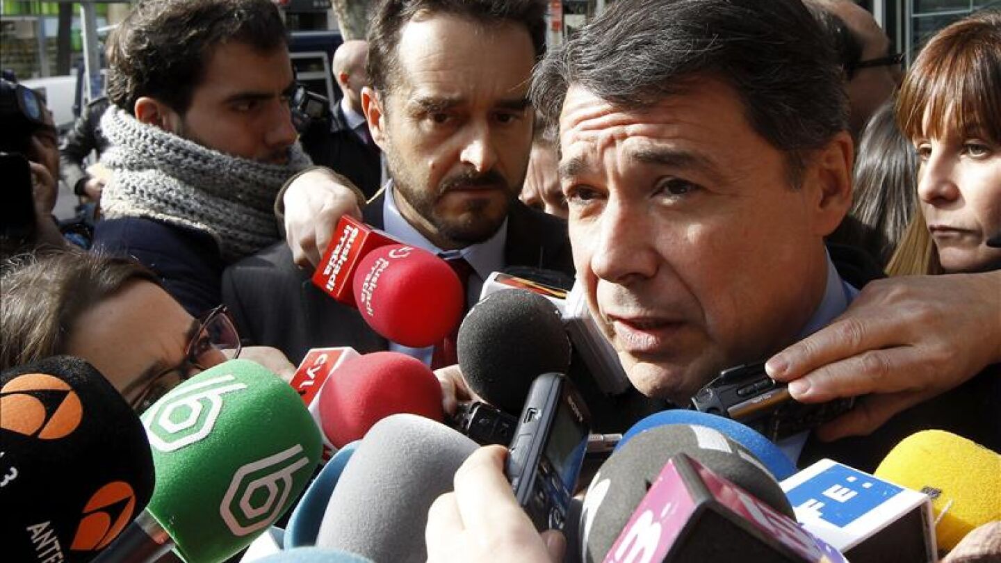 Ignacio Gonz&aacute;lez ante los medios de comunicaci&oacute;n (Archivo)