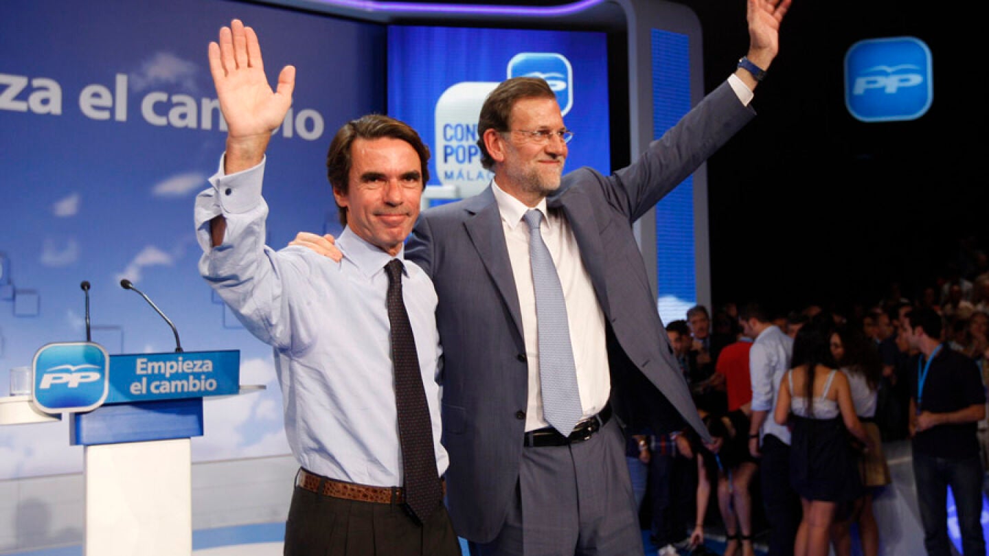 Jos&eacute; Mar&iacute;a Aznar con Rajoy en 2011