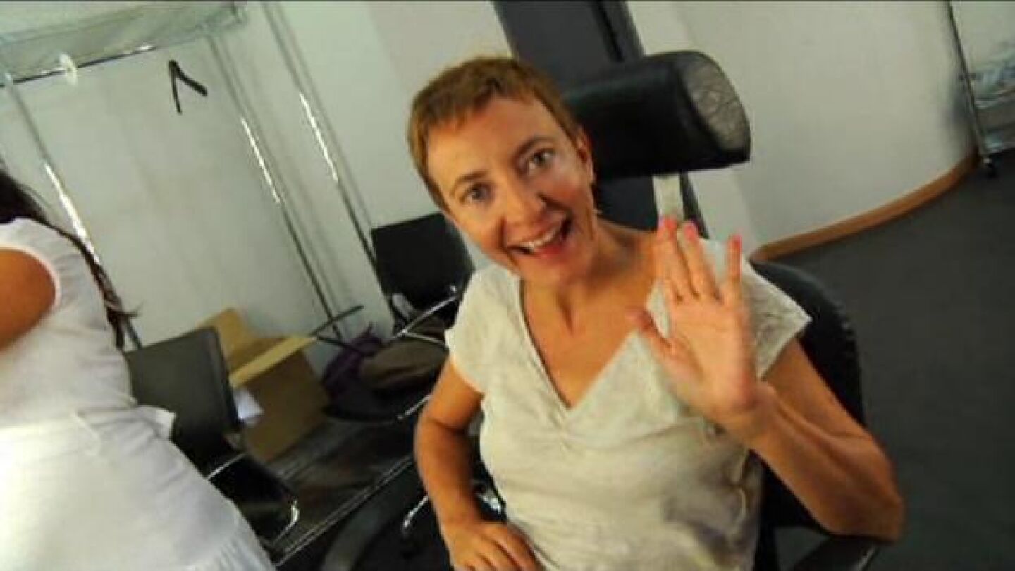 Eva Hache en maquillaje