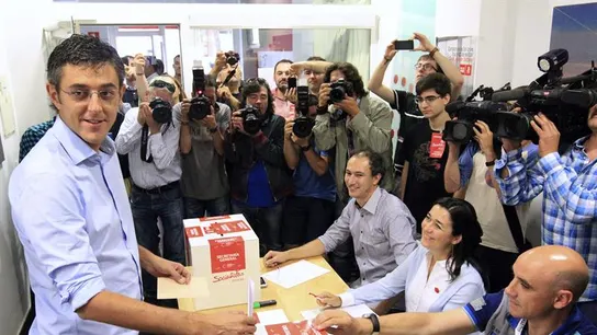 Eduardo Madina votando Eduardo Madina votando