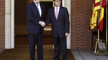 Artur Mas y Mariano Rajoy, momentos antes de su reunión