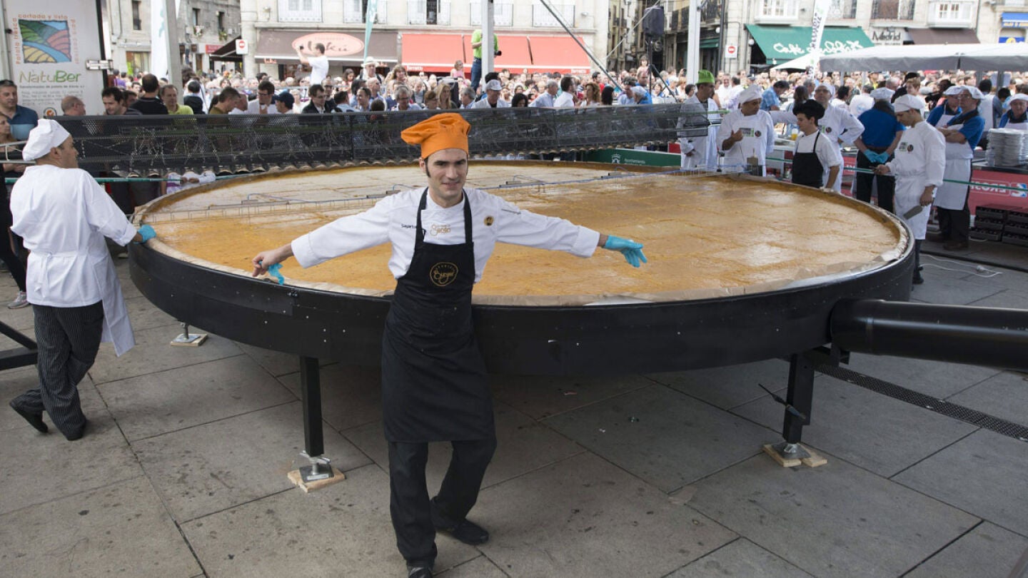 La mayor tortilla de patata del mundo en Vitoria