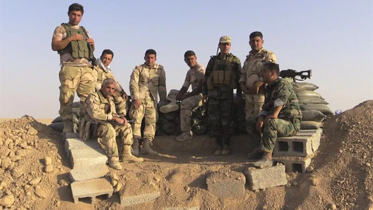 Varios soldados kurdos en Irak Varios soldados kurdos en Irak