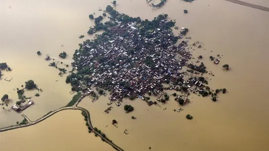Vista aérea de una zona residencial afectada por las inundaciones Vista aérea de una zona residencial afectada por las inundaciones