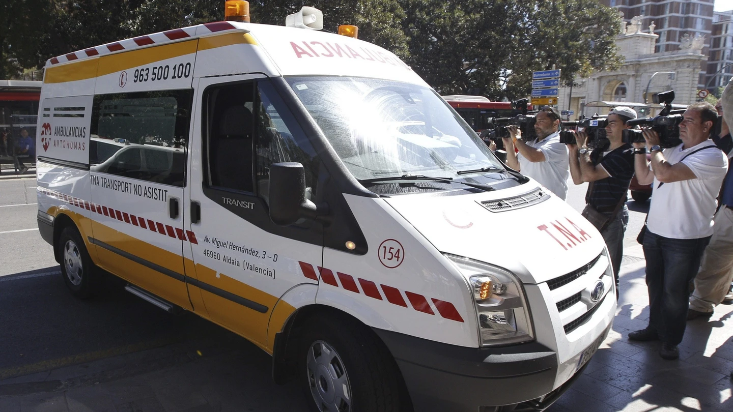 Imagen de una ambulancia en la Comunidad Valenciana Imagen de una ambulancia en la Comunidad Valenciana