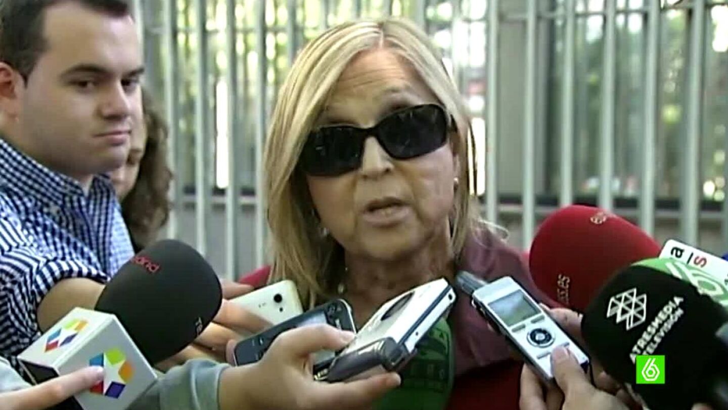 Teresa G&oacute;mez Lim&oacute;n habla con los medios