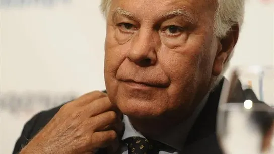 Felipe González durante un discurso Felipe González durante un discurso