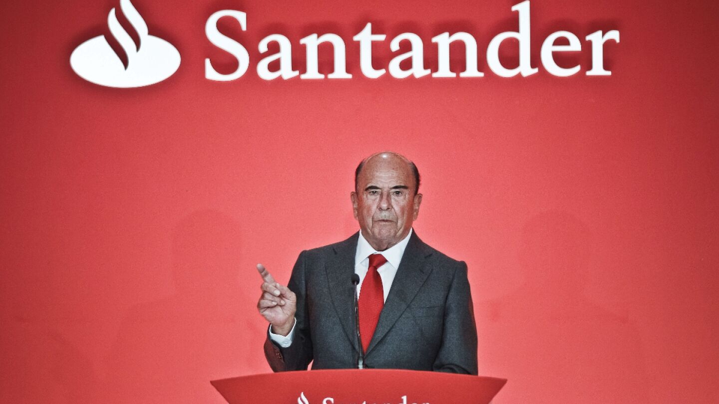 El presidente del Grupo Santander, Emilio Bot&iacute;n