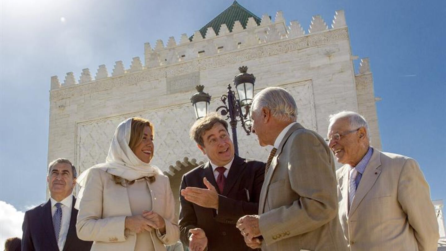 Susana D&iacute;az, durante su visita al mausoleo de Mohamed V