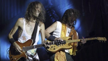 El guitarrista y cantante de Extremoduro, Robe Iniesta, e Iñaki Antón