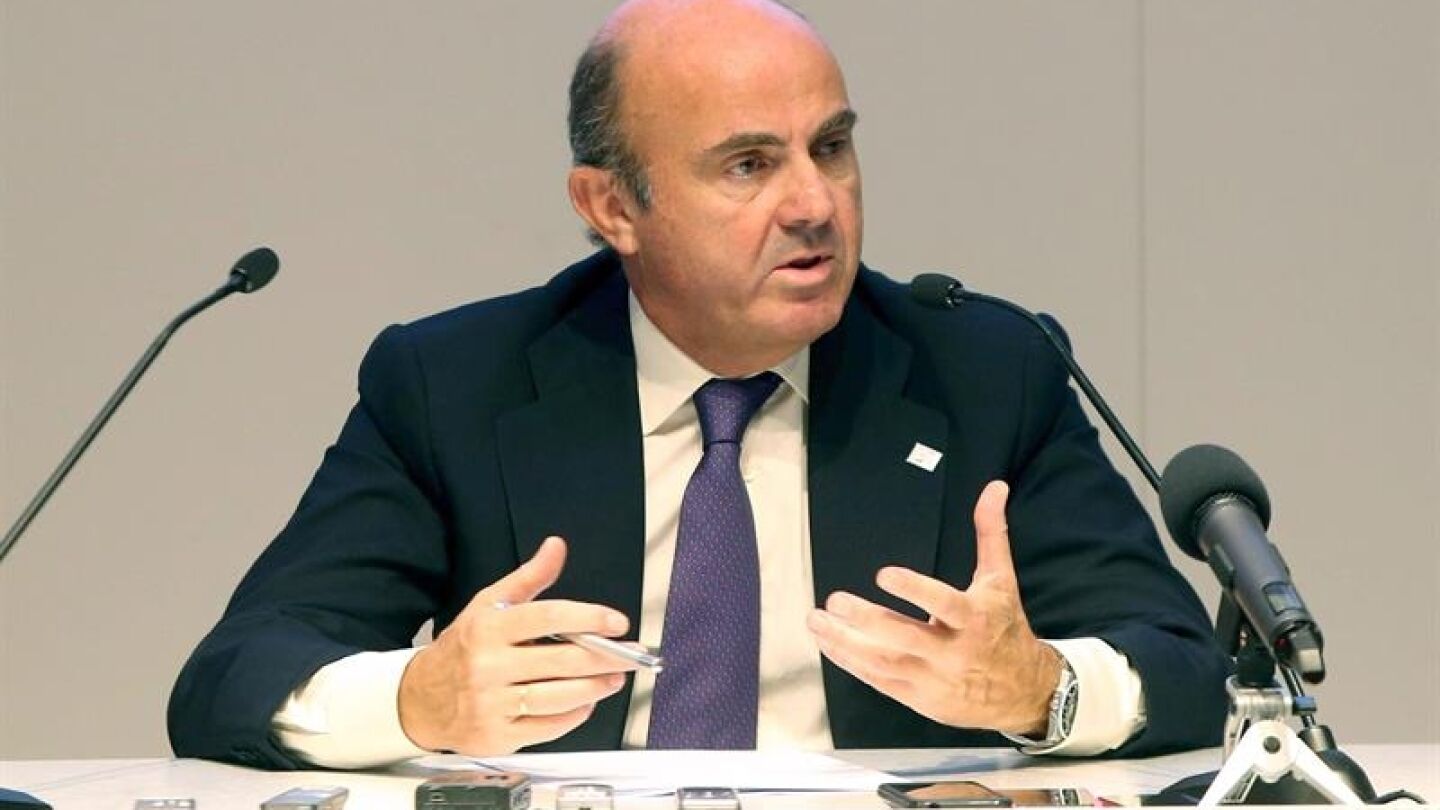 El ministro de Econom&iacute;a, Luis de Guindos