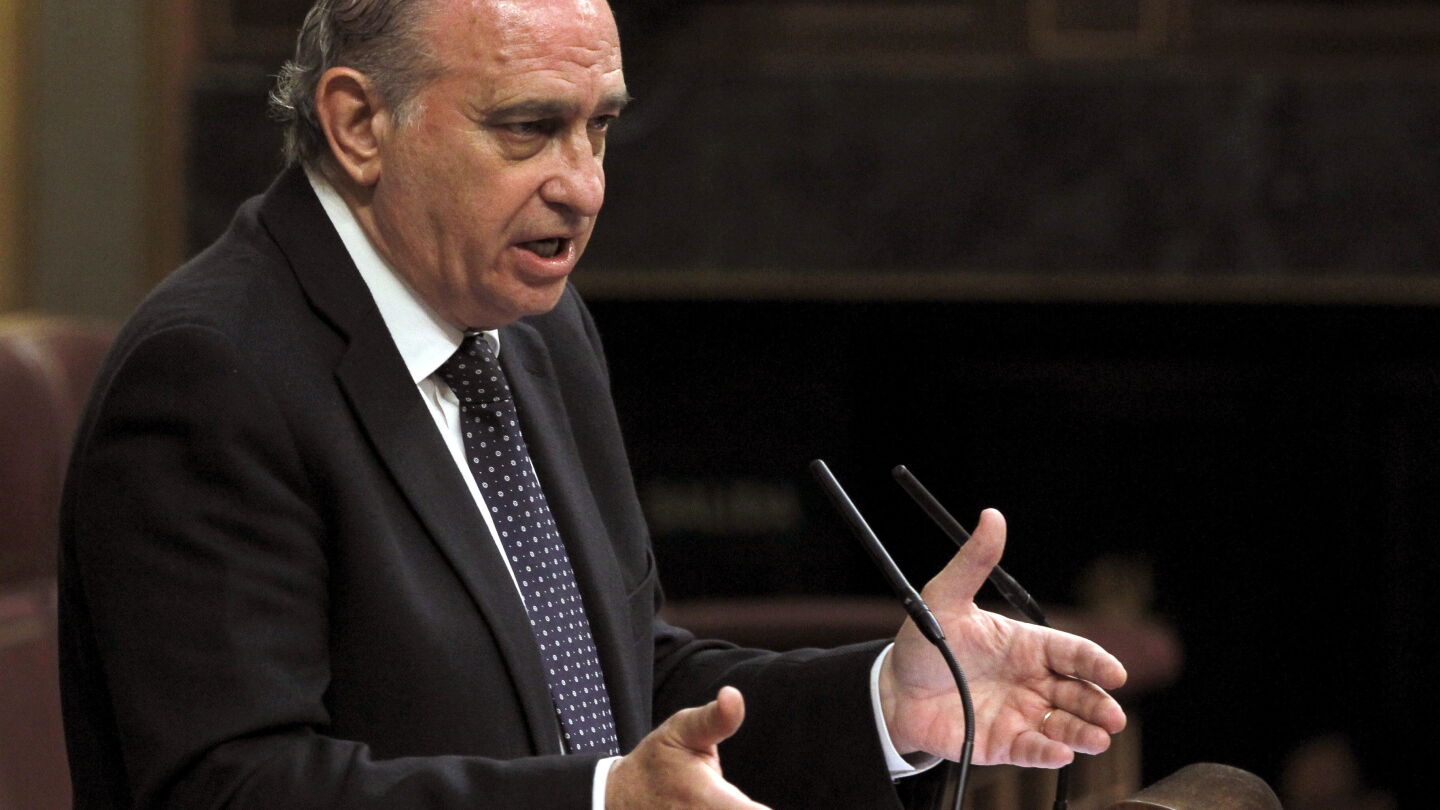 El ministro del Interior, Jorge Fern&aacute;ndez D&iacute;az