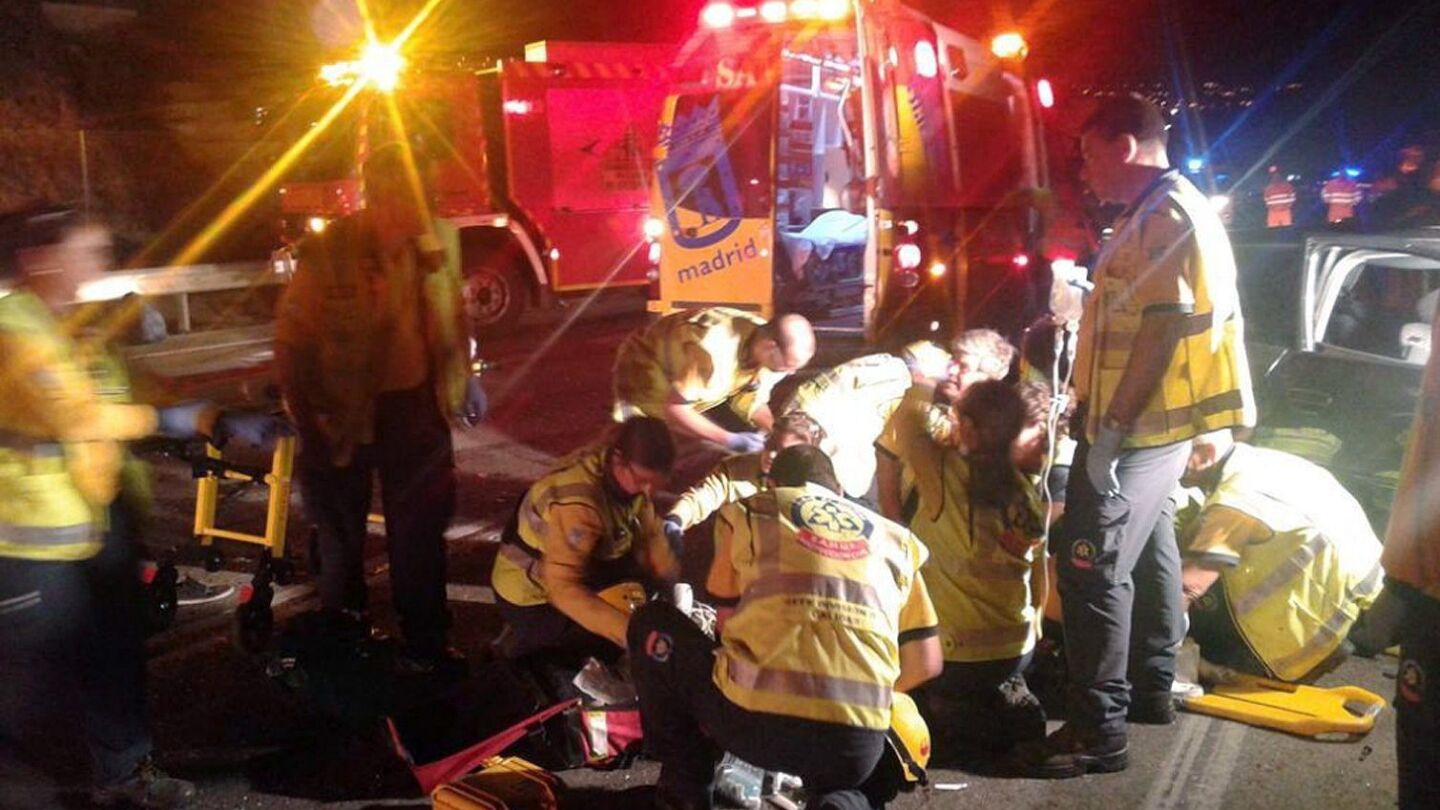 Accidente de tr&aacute;fico con dos veh&iacute;culos implicados