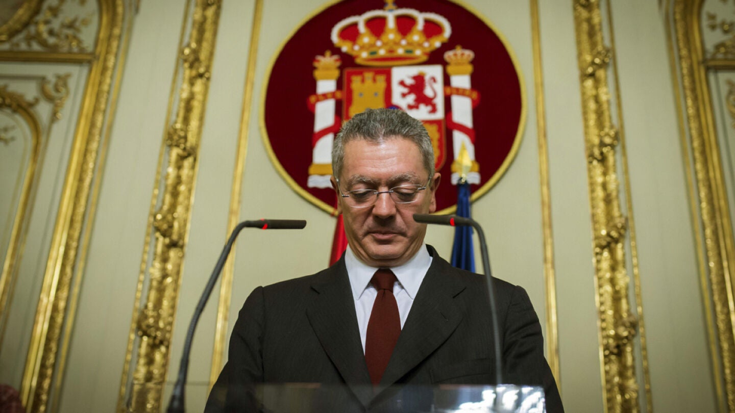 Alberto Ruiz Gallard&oacute;n comparece ante los medios para presentar su dimisi&oacute;n