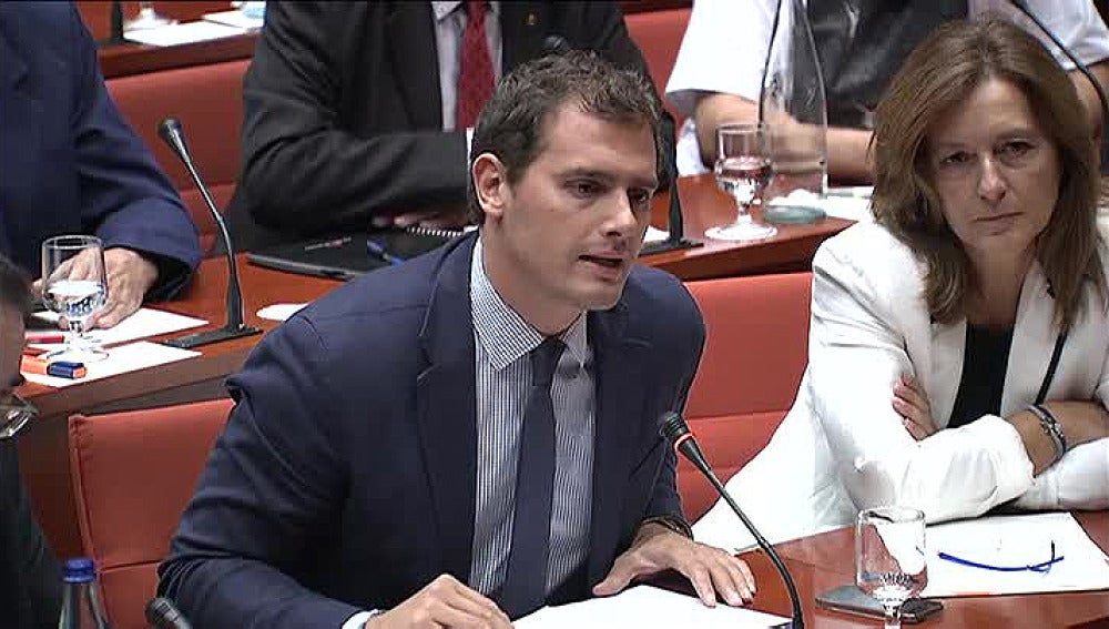 Albert Rivera durante la comparecencia de Jordi Pujol en el Parlament