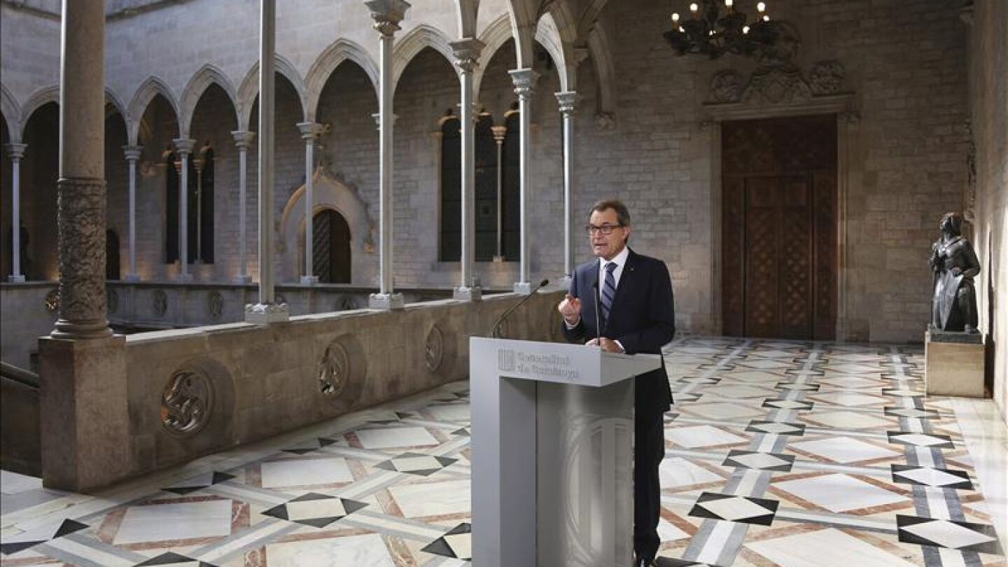 Artur Mas se dirige a los medios de comunicaci&oacute;n