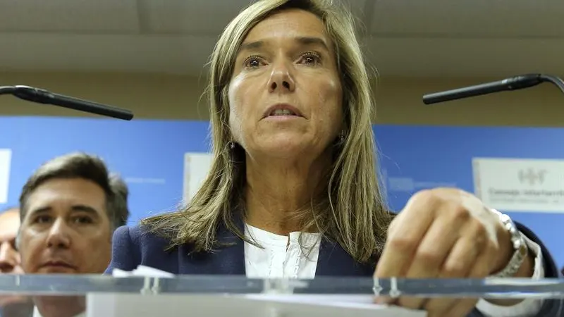 Ana Mato comparece ante los medios de comunicación