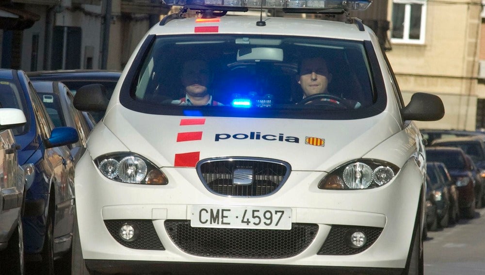 Un coche de los Mossos d&#39;Esquadra