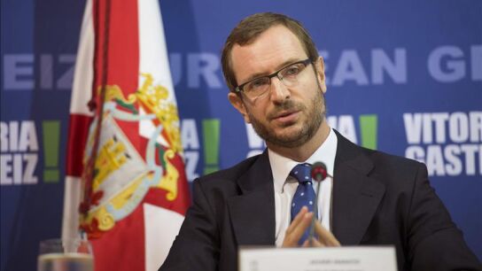 Javier Maroto, alcalde de Vitoria, durante un acto