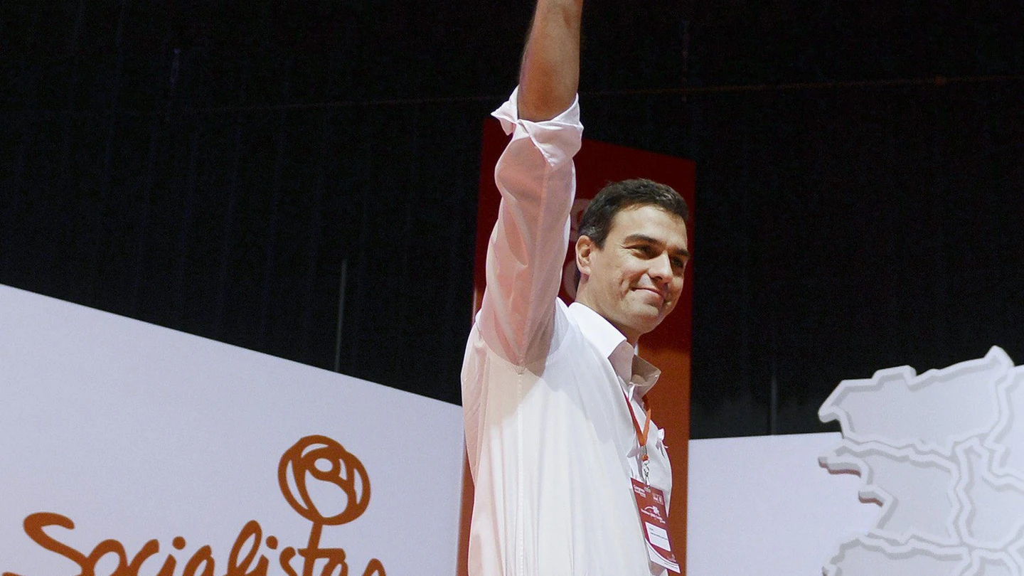 Pedro Sánchez saluda a los socalistas en el congreso de Castilla y León Pedro Sánchez saluda a los socalistas en el congreso de Castilla y León