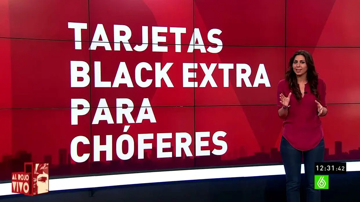 Inés García analiza las tarjetas Inés García analiza las tarjetas