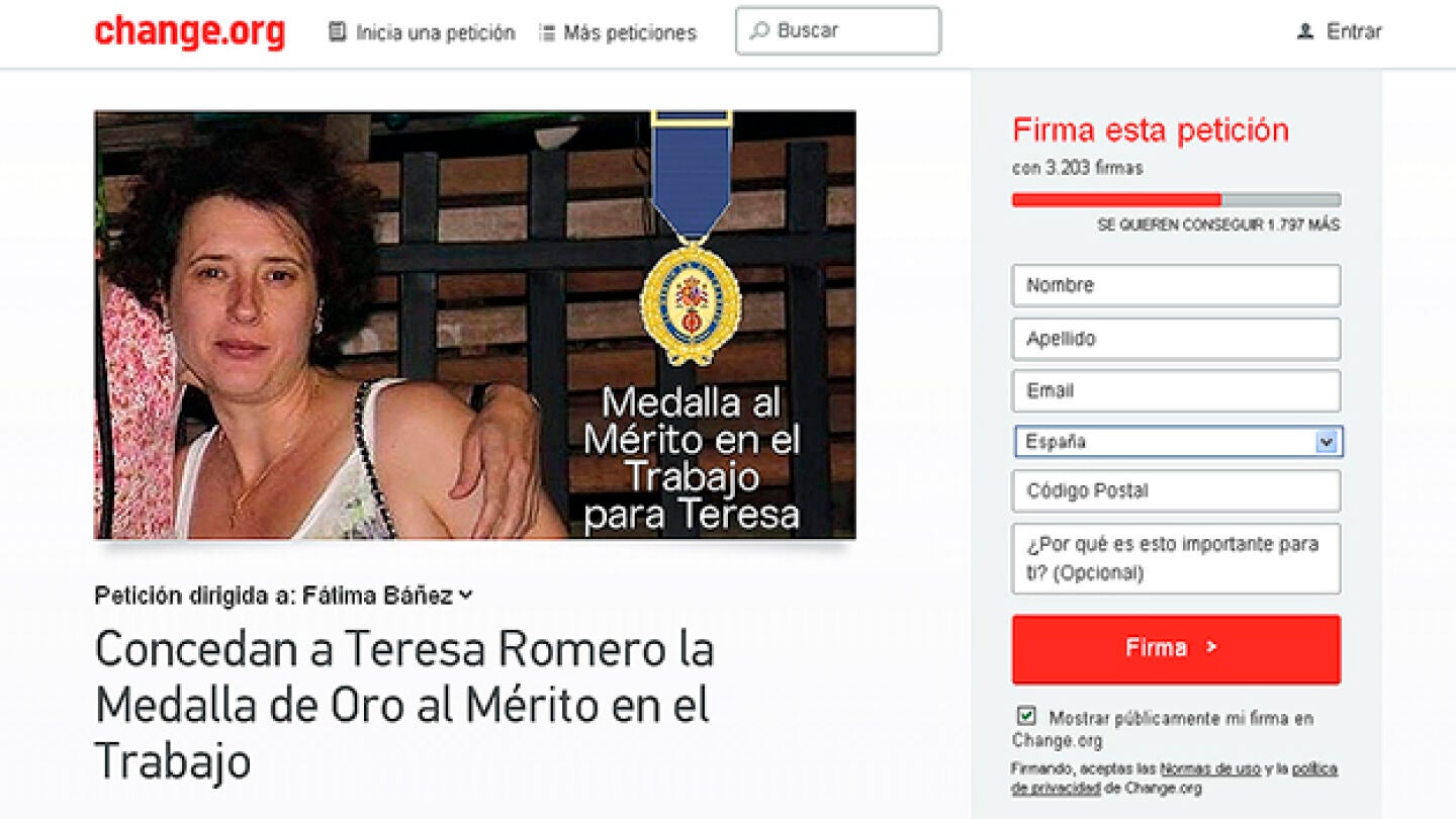 La petici&oacute;n para conceder la Medalla al M&eacute;rito en el Trabajo para Teresa Romero
