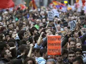 Estudiantes durante una jornada de huelga en Madrid Estudiantes durante una jornada de huelga en Madrid