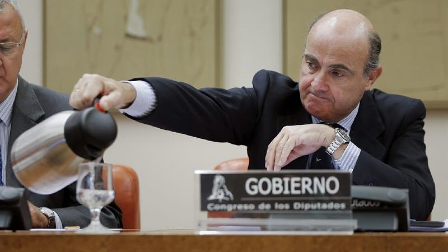 El ministro de Econom&iacute;a, Luis de Guindos