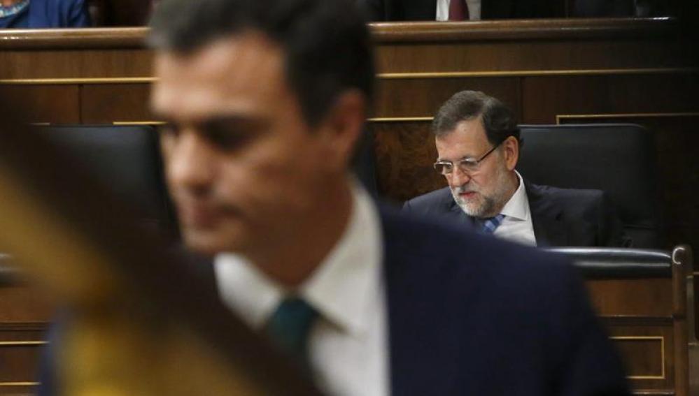 Pedro Sánchez y Mariano Rajoy en el Congreso