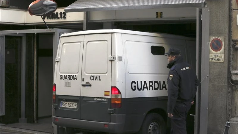 Un furgón de la Guardia Civil entra en la Audiencia Nacional