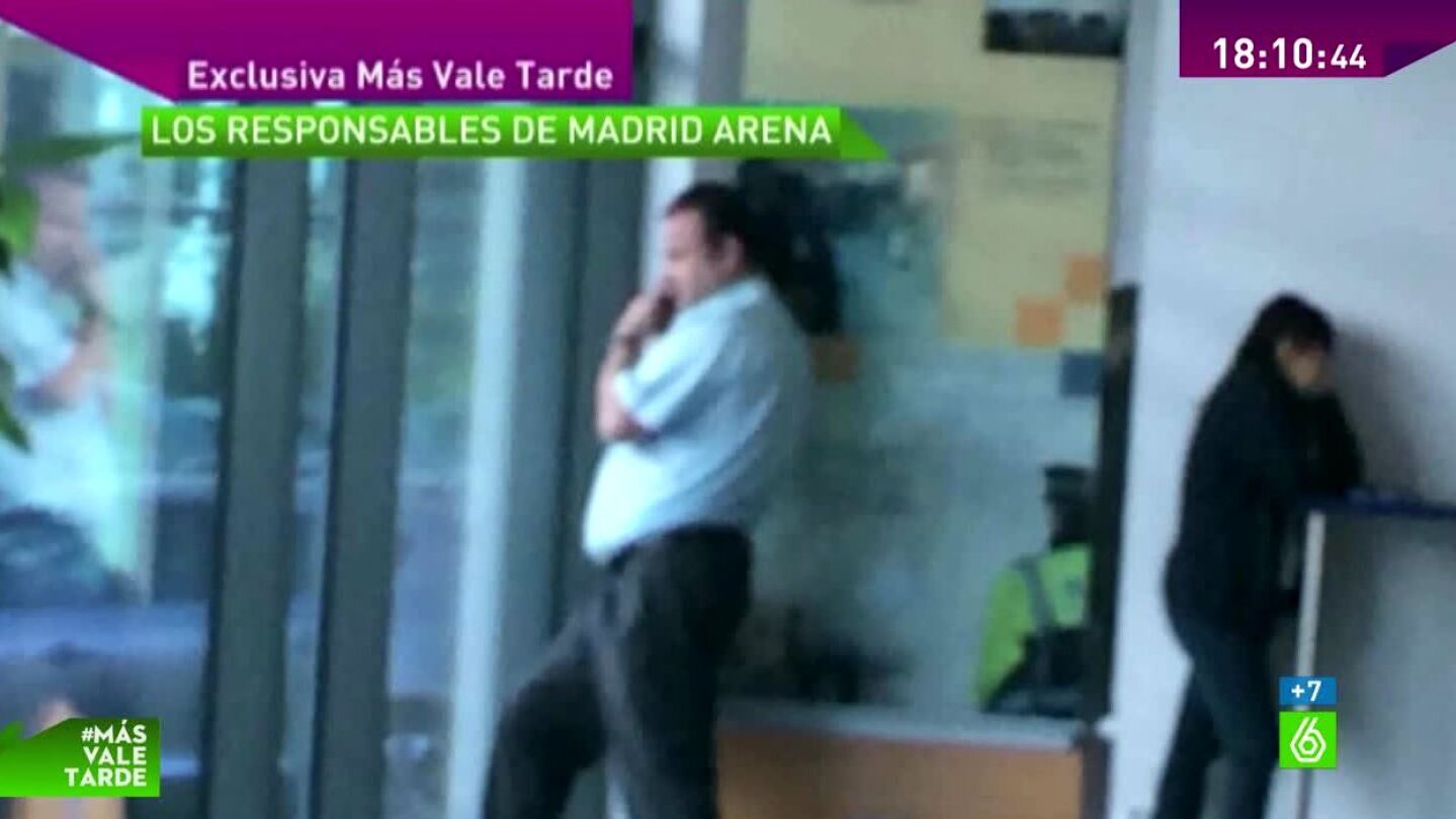 El doctor Vi&ntilde;als trabajando