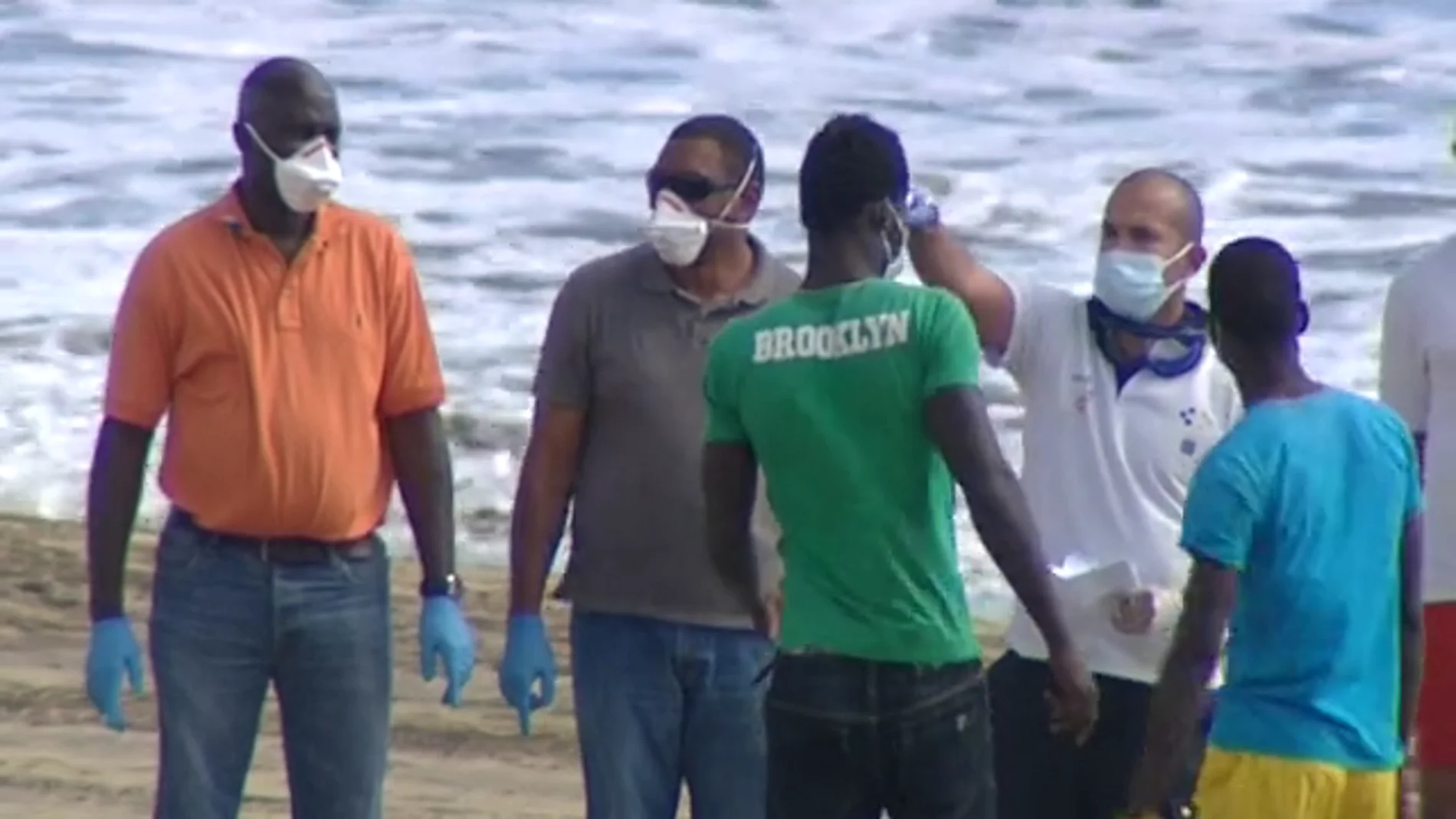 23 inmigrantes aislados durante casi seis horas por sospechas de ébola