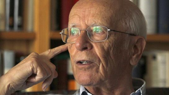 Imagen de archivo del fil&oacute;sofo y humanista Emilio Lled&oacute;.