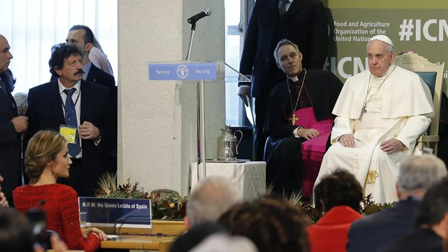 El papa Francisco y la reina Letizia en la Conferencia sobre Nutrición El papa Francisco y la reina Letizia en la Conferencia sobre Nutrición