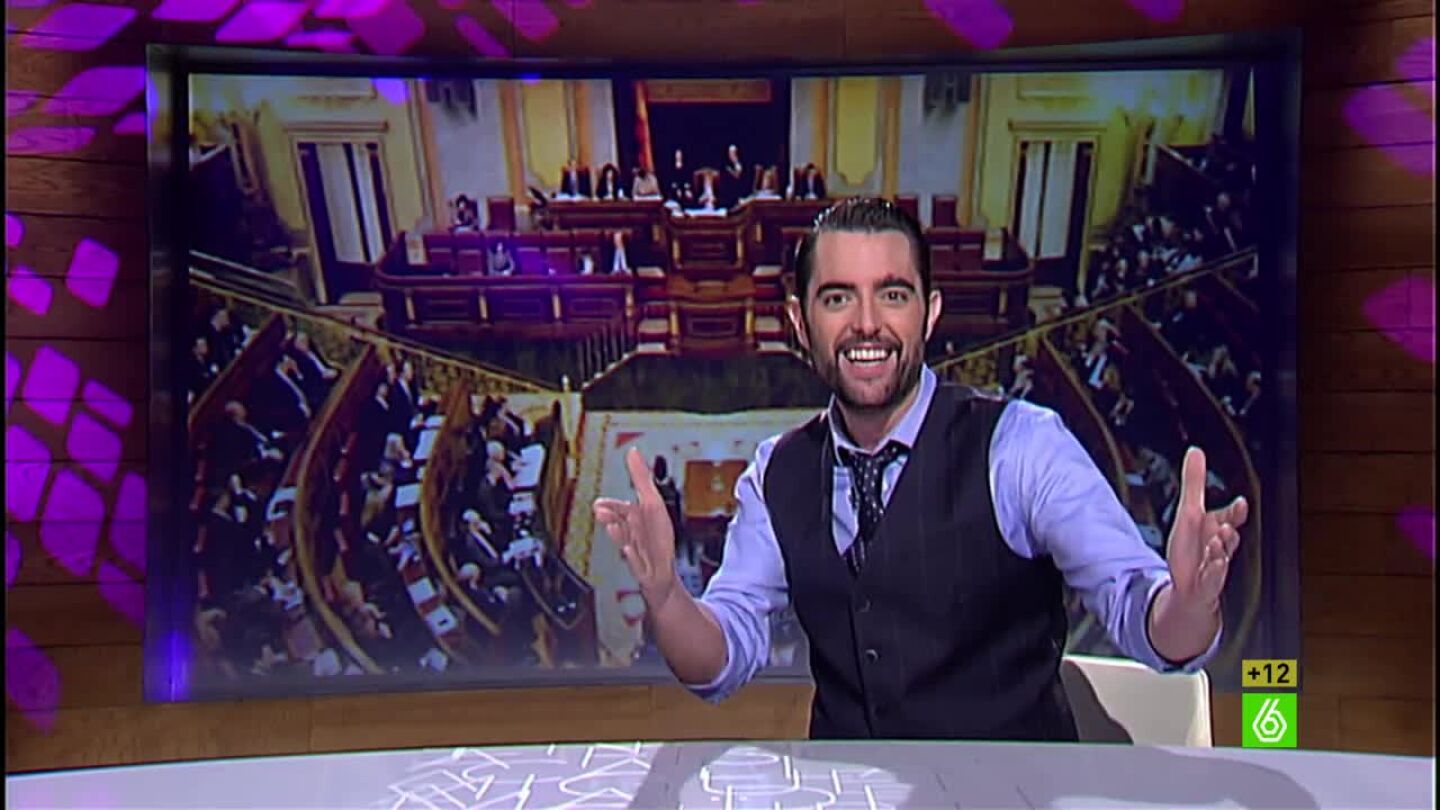 Dani Mateo se dirige a los diputados