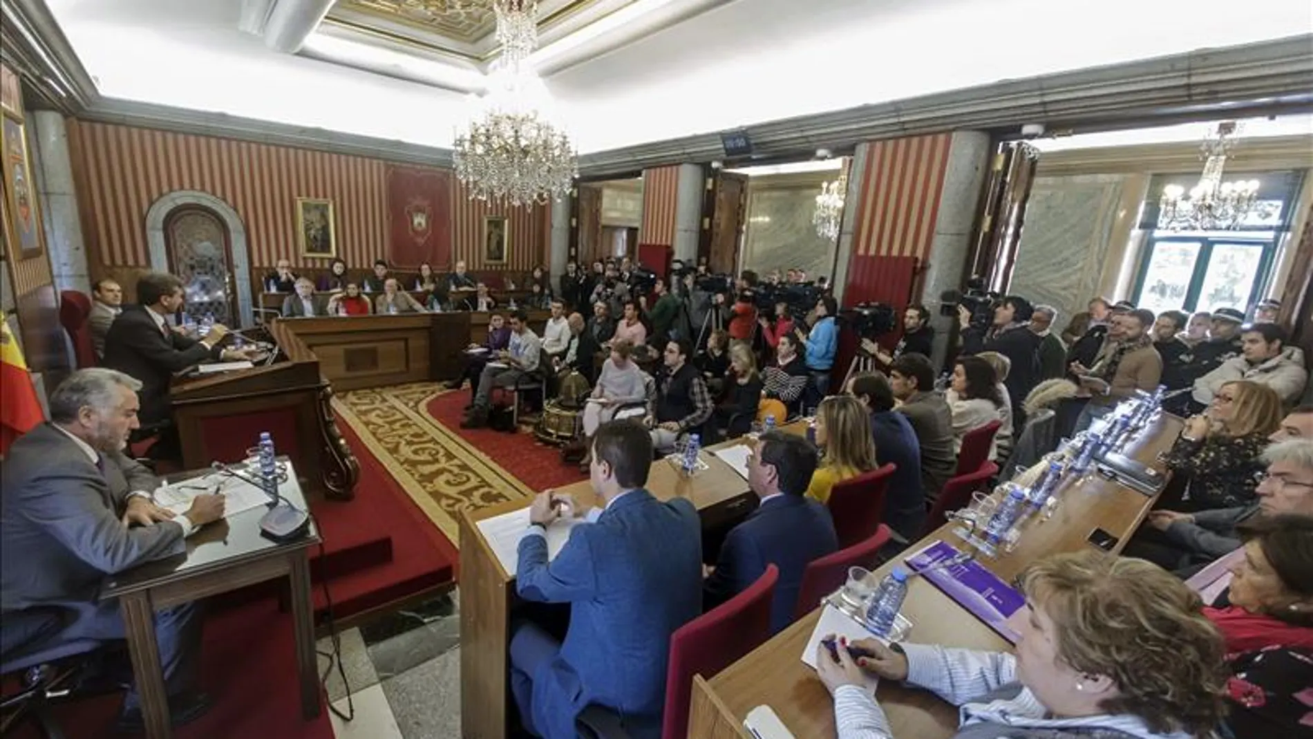 El Ayuntamiento de Burgos aprueba un acuerdo de apoyo a los trabajadores de Campofrío