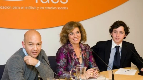 El pequeño Nicolás junto a Ana Botella El pequeño Nicolás junto a Ana Botella