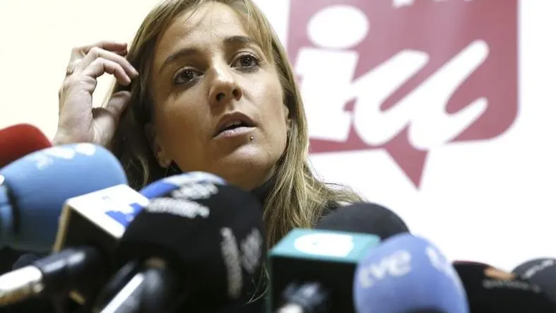 Tania Sánchez ante los medios de comunicación