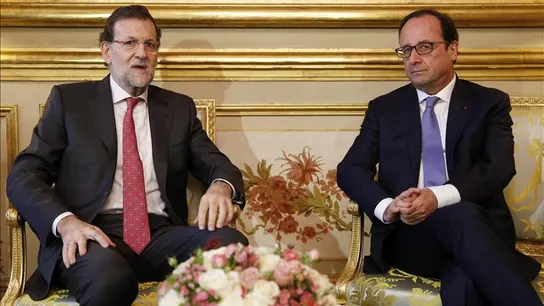 Hollande recibe a Rajoy en el Elíseo para copresidir la XXIV cumbre bilateral Hollande recibe a Rajoy en el Elíseo para copresidir la XXIV cumbre bilateral