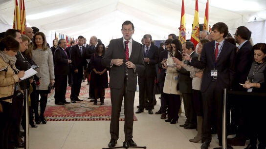 Rajoy ve dif&iacute;cil hablar con Mas porque "lo que quiere es irse de Espa&ntilde;a"