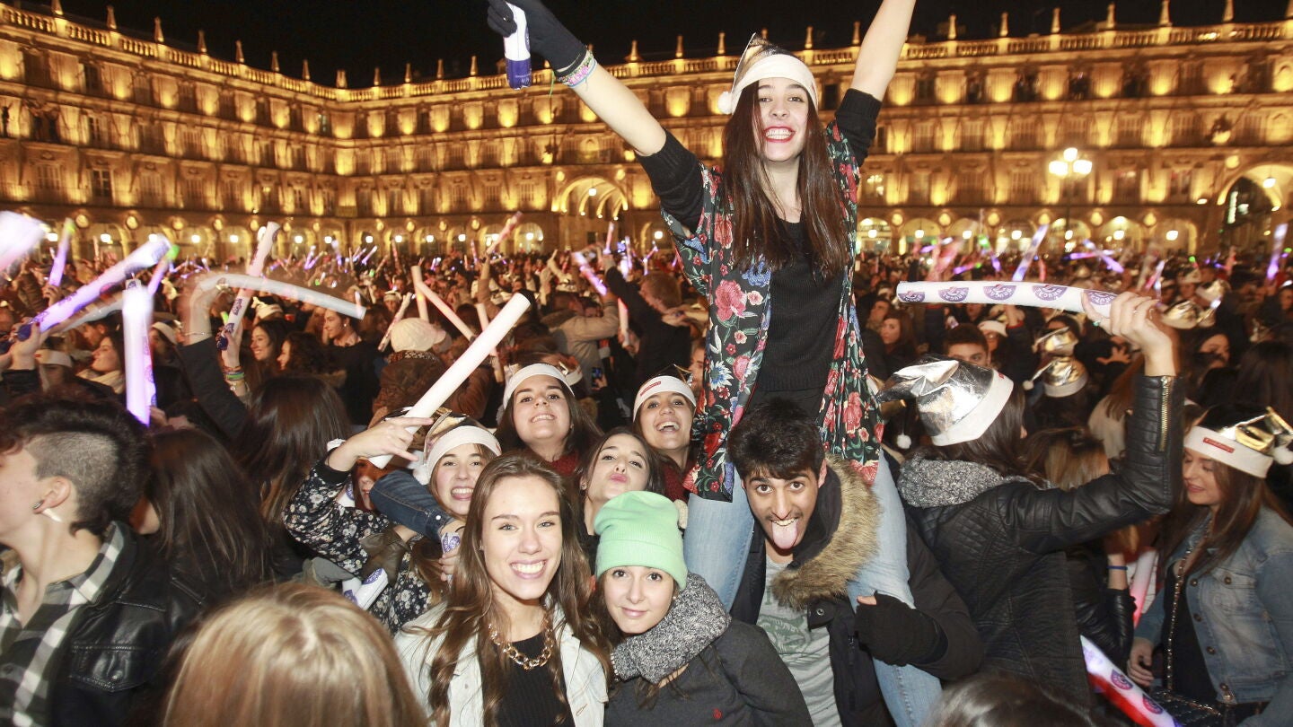 El fin de a&ntilde;o anticipado que los j&oacute;venes estudiantes celebran en Salamanca