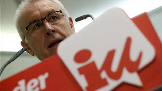 Cayo Lara: "A esta Constitución la han matado y la incumplen sistemáticamente". Cayo Lara: "A esta Constitución la han matado y la incumplen sistemáticamente".