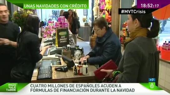 Españoles de compras. Españoles de compras.